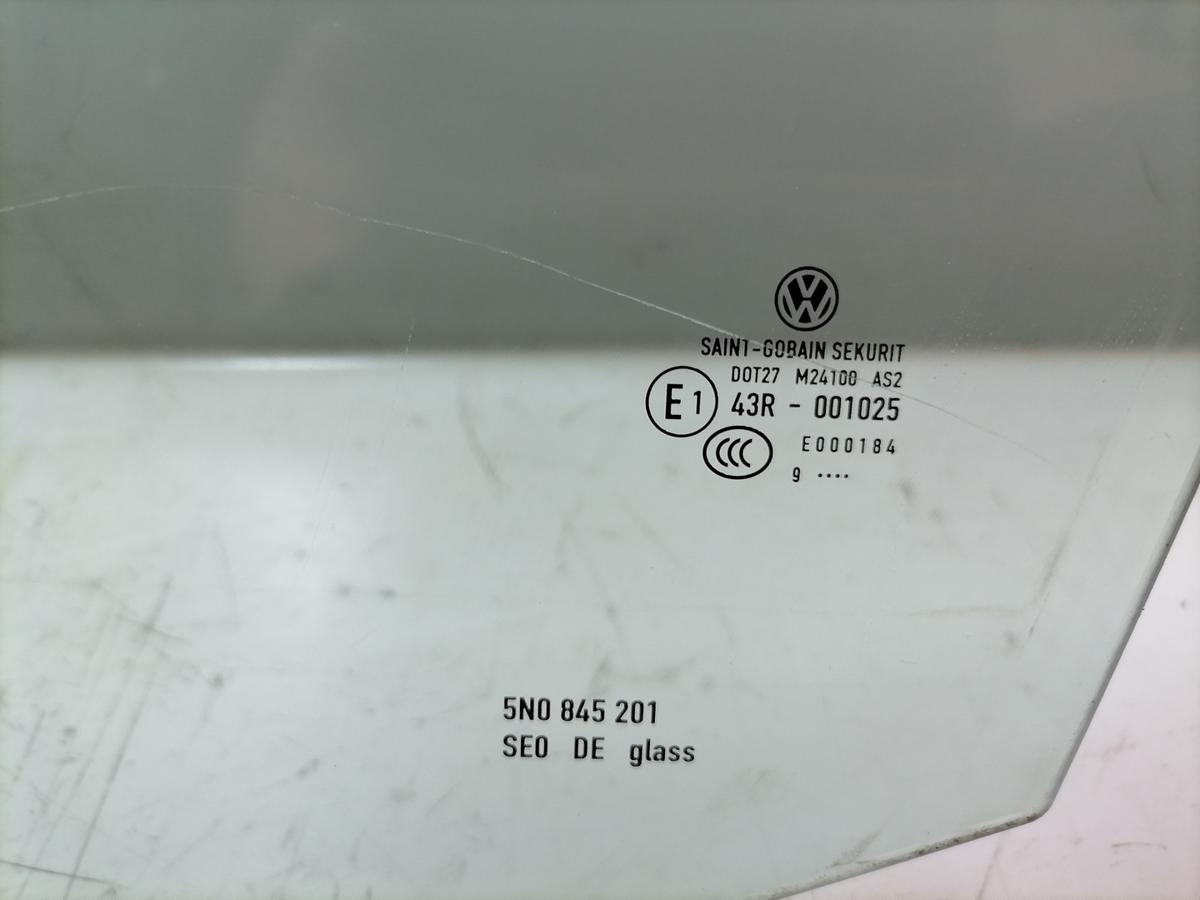 VW Tiguan 1 5N original T&uuml;rscheibe vorn links Bj.2009
